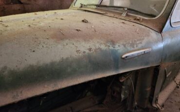 Pontiac-1946-green-2