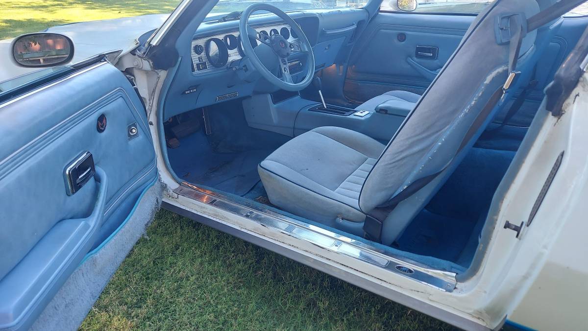Pontiac-1979-3