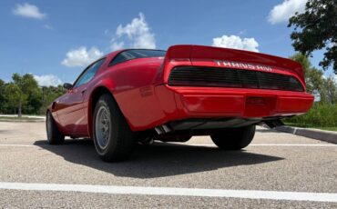 Pontiac-1979-red-10