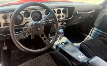 Pontiac-1979-red-5