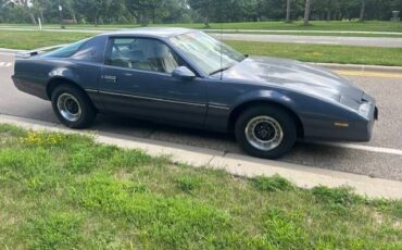 Pontiac-1983-3