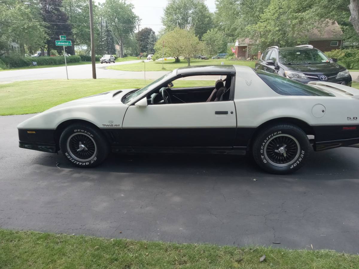 Pontiac-1983