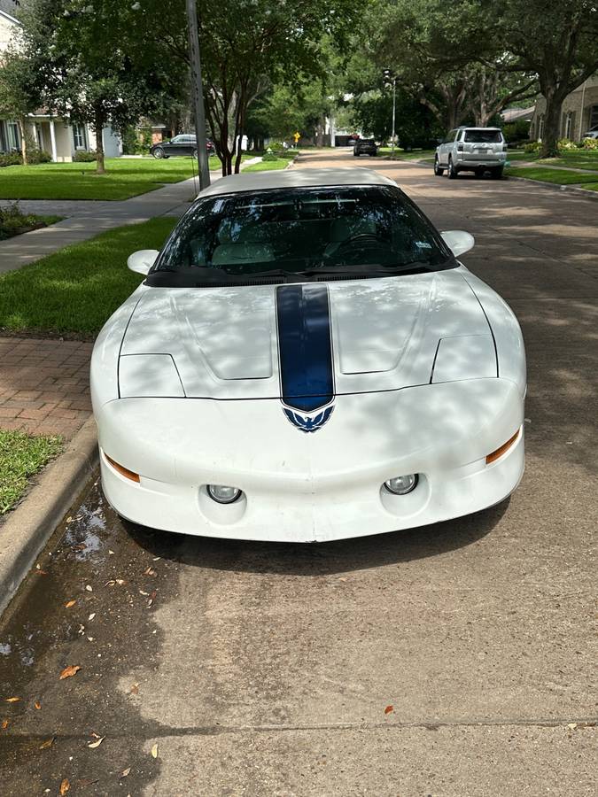 Pontiac-1994-white-4