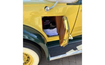 Pontiac-2-dr-coupe-1931-Yellow-green-white-Yellow-green-tan-13