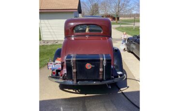 Pontiac-2-dr-coupe-1933-Maroon-Taupe-4