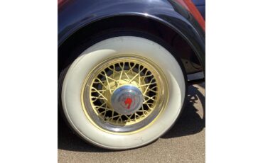 Pontiac-2-dr-coupe-1933-Maroon-Taupe-9
