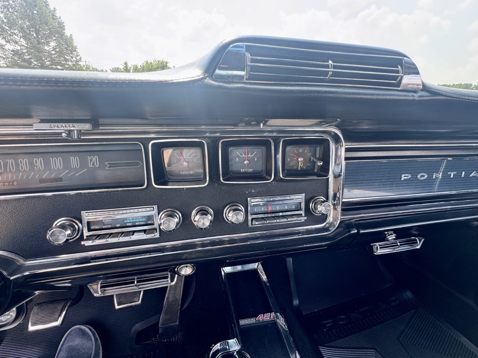 Pontiac-22-1966-28