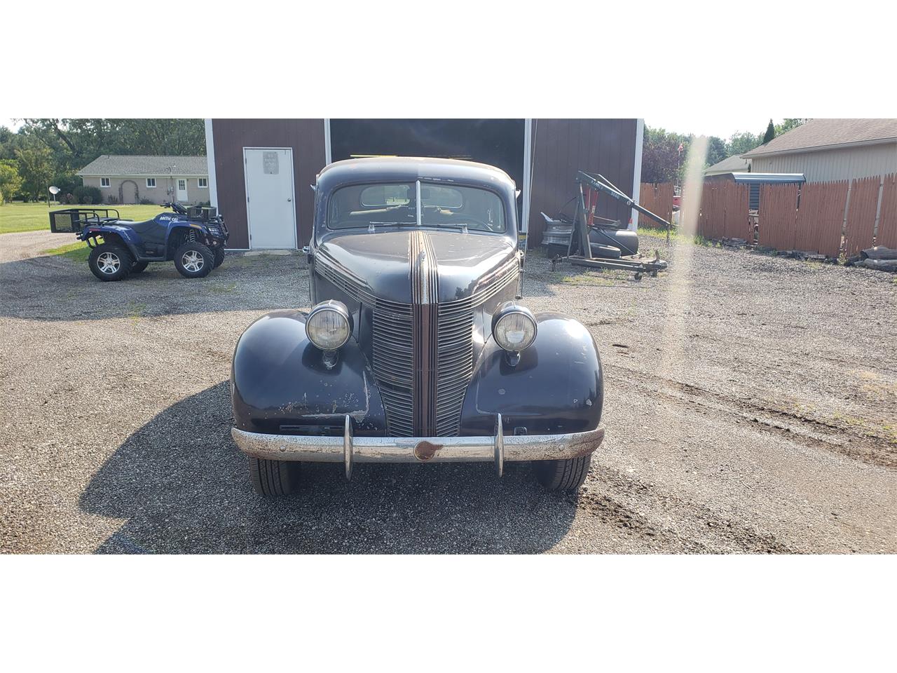Pontiac-4-dr-sedan-1937-Blue-Tan-1