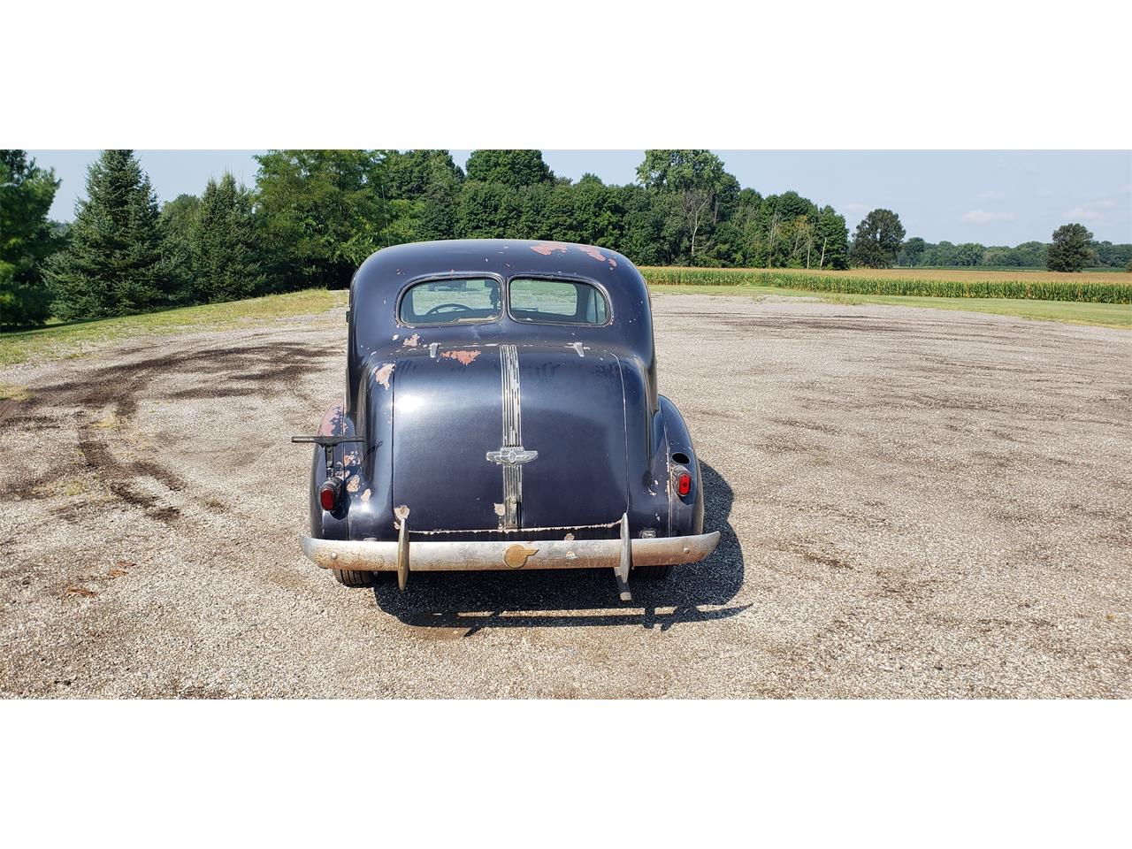 Pontiac-4-dr-sedan-1937-Blue-Tan-3