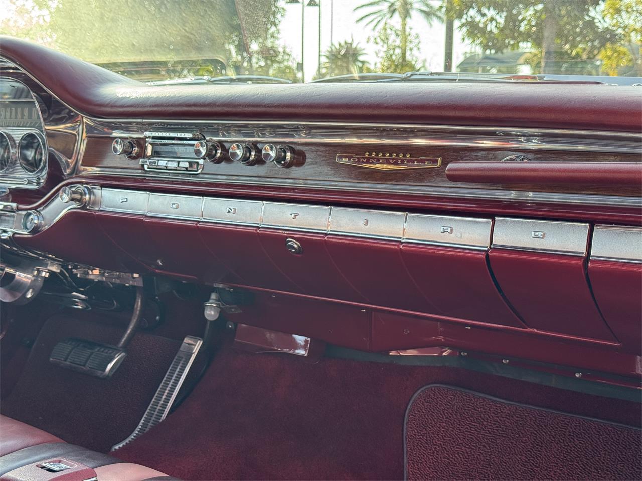 Pontiac-Bonneville-1960-Matador-Red-Burgundy-17