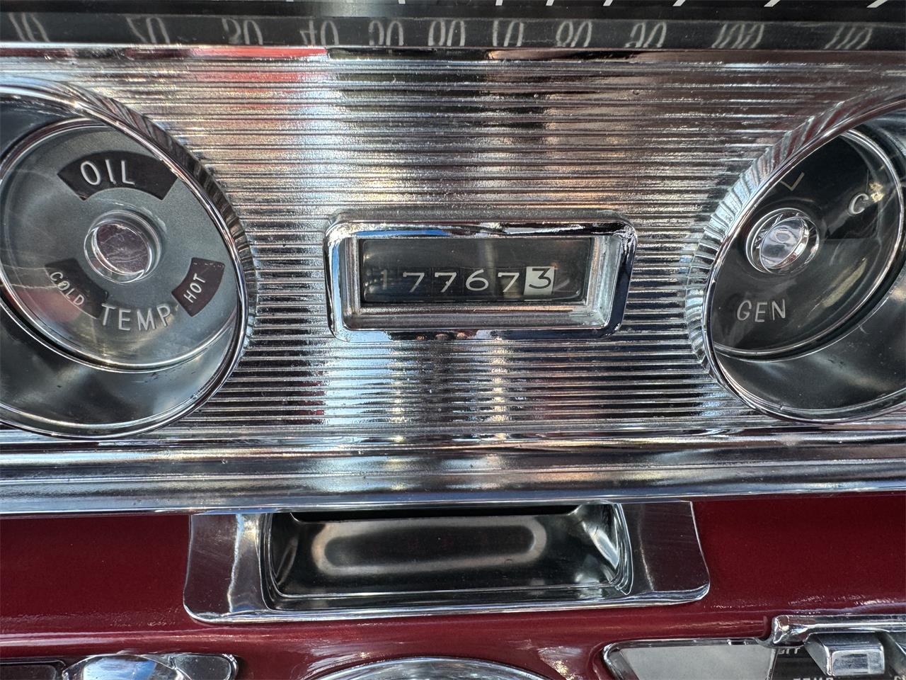 Pontiac-Bonneville-1960-Matador-Red-Burgundy-20