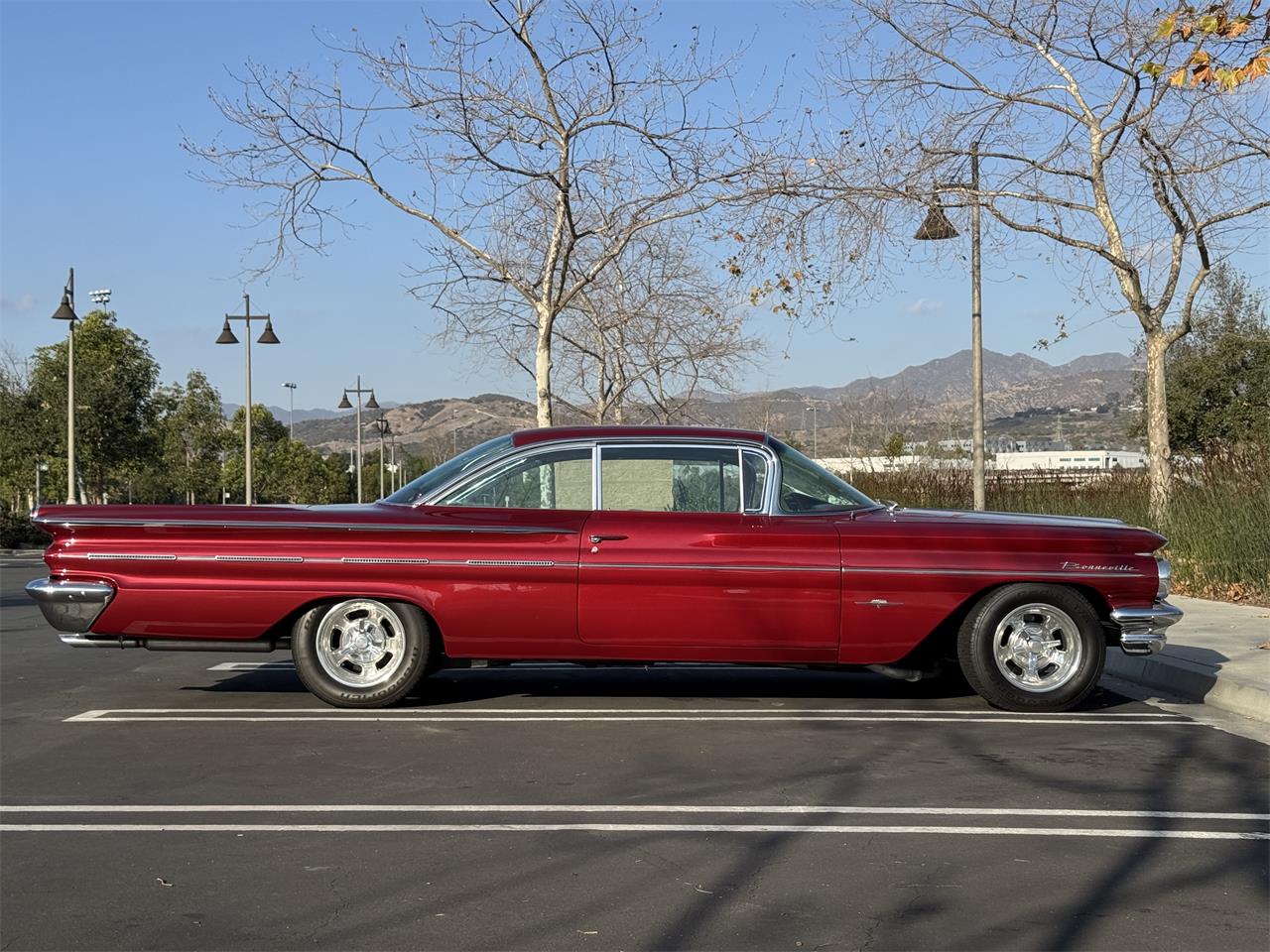 Pontiac-Bonneville-1960-Matador-Red-Burgundy-25