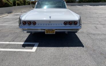Pontiac-Bonneville-1961-White-Brown-3