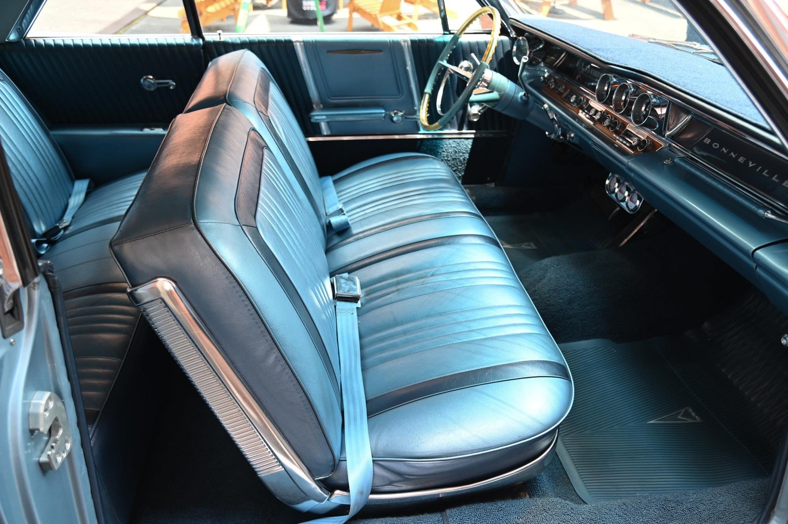 Pontiac-Bonneville-1963-14