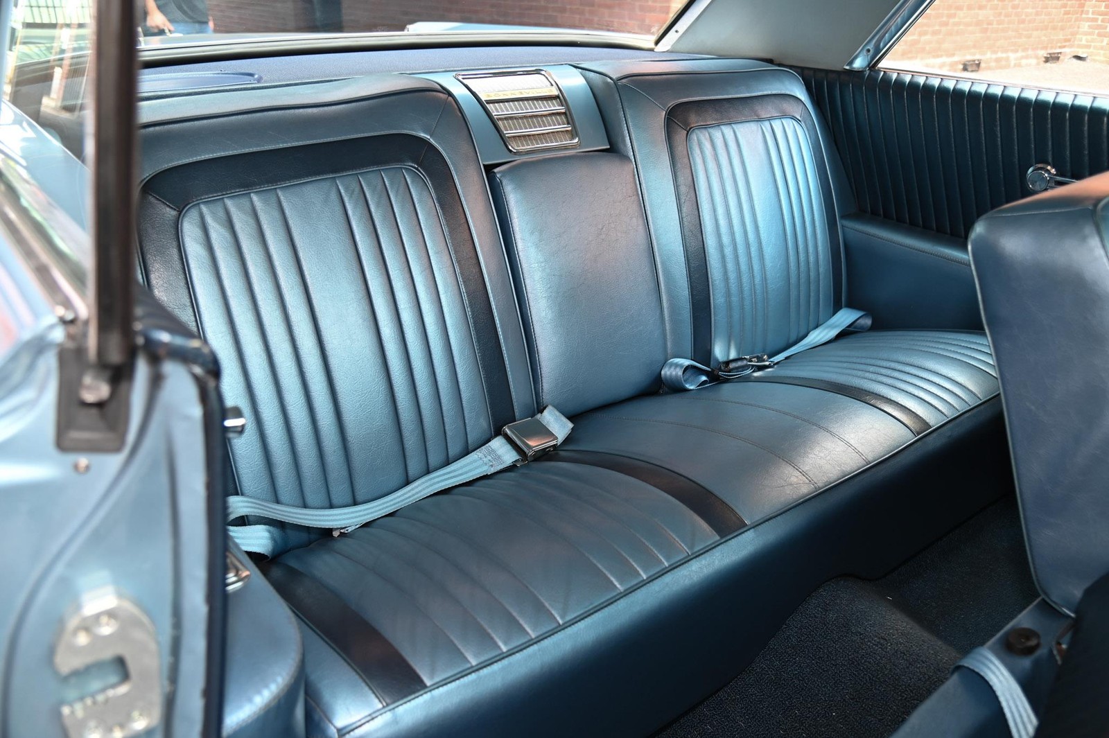 Pontiac-Bonneville-1963-16