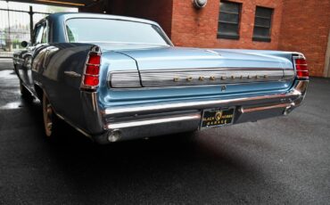 Pontiac-Bonneville-1963-4