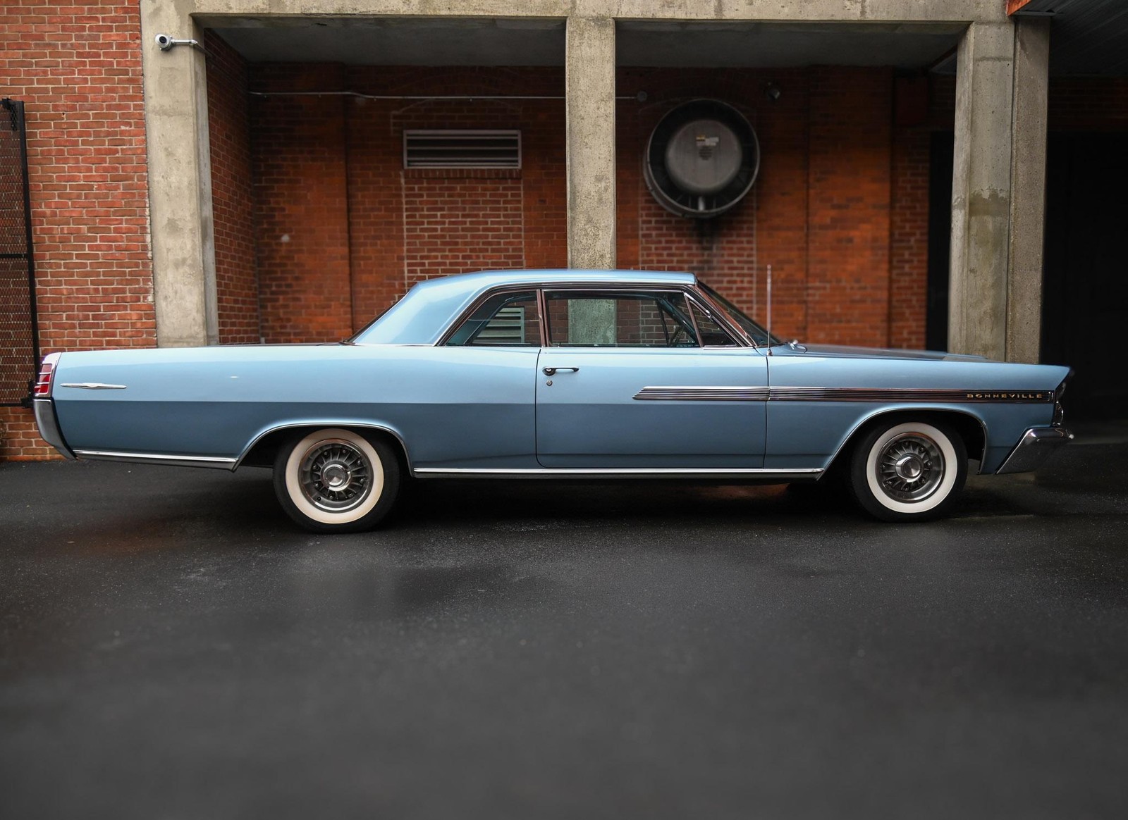 Pontiac-Bonneville-1963-8