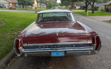 Pontiac-Bonneville-1964-Maroon-Maroon-2
