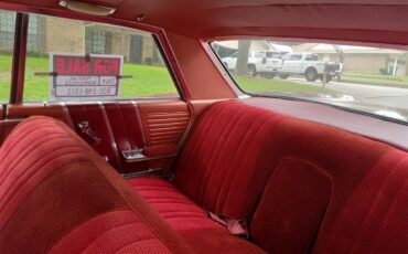 Pontiac-Bonneville-1964-Maroon-Maroon