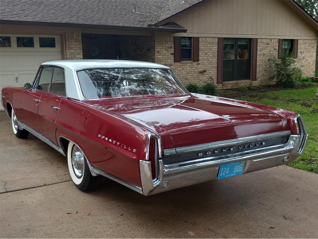 Pontiac-Bonneville-1964-Maroon-Maroon-5