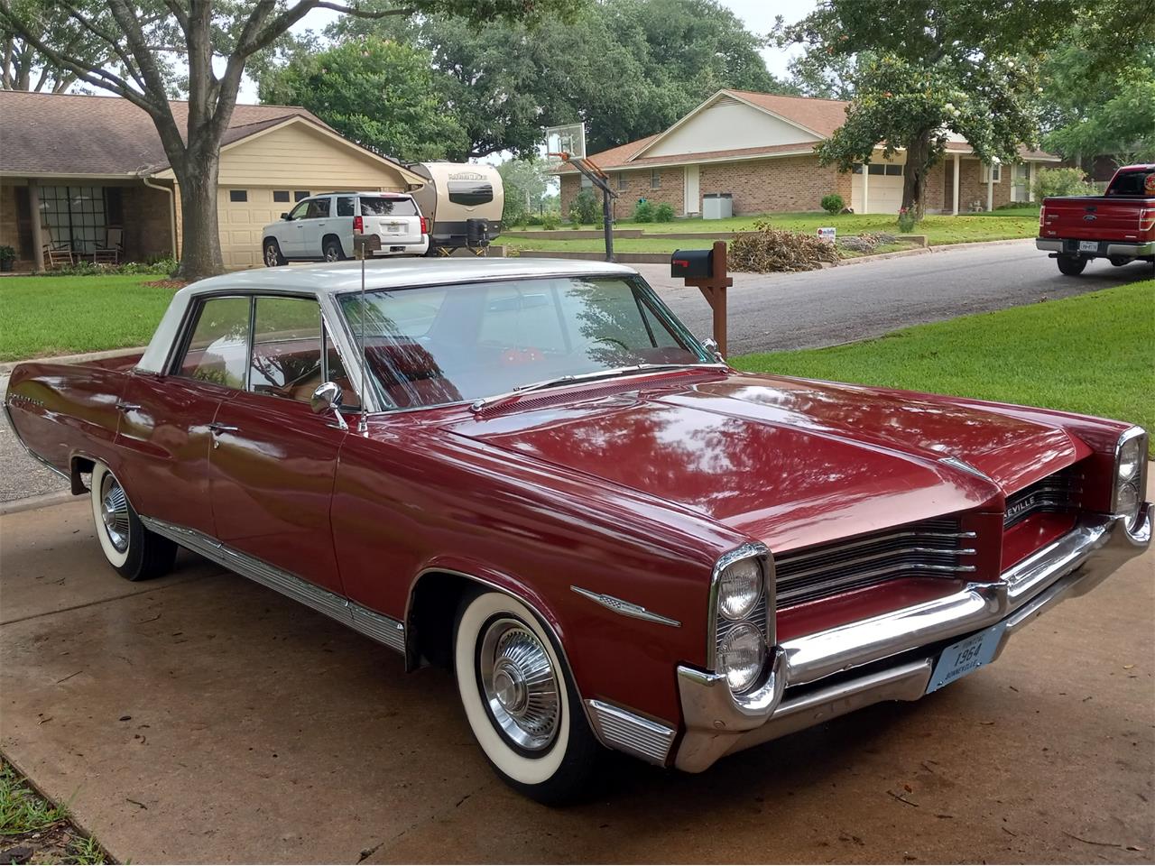 Pontiac-Bonneville-1964-Maroon-Maroon-9