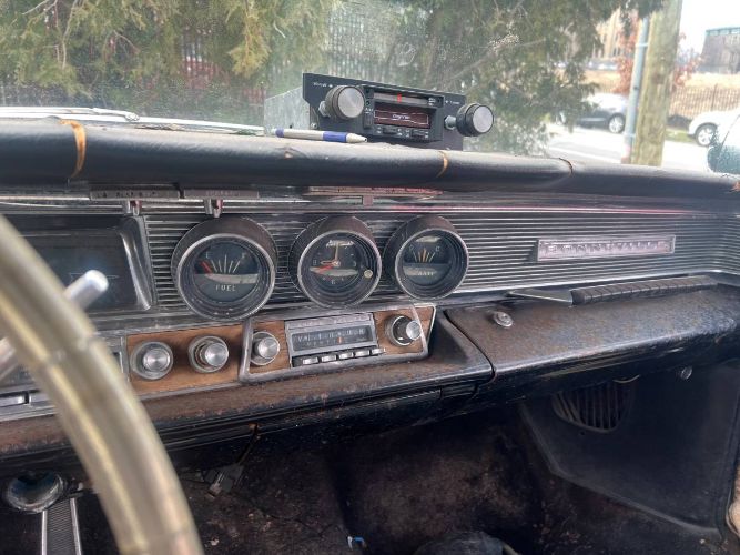 Pontiac-Bonneville-1964-White-1