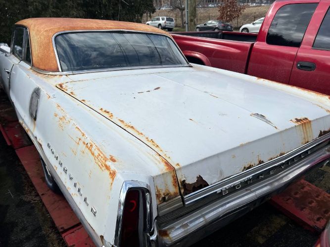 Pontiac-Bonneville-1964-White-10