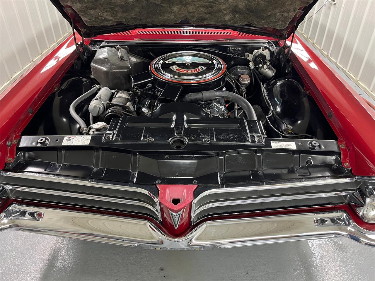 Pontiac-Bonneville-1965-red-white-12