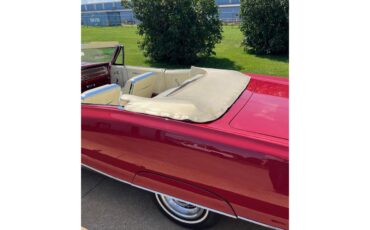 Pontiac-Bonneville-1965-red-white-24