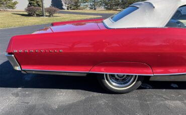 Pontiac-Bonneville-1965-red-white-28