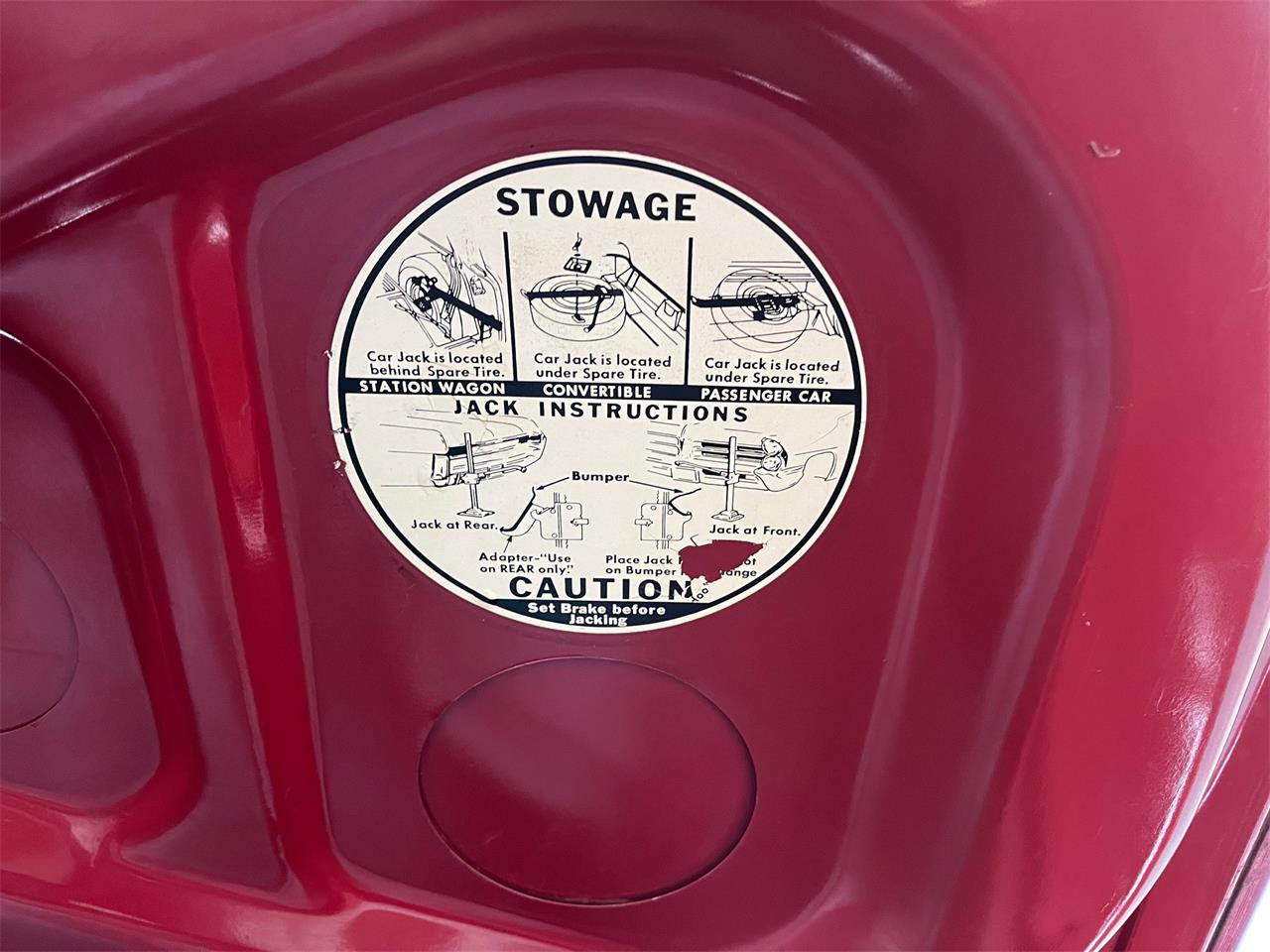 Pontiac-Bonneville-1965-red-white-36