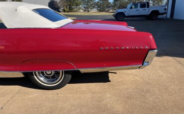 Pontiac-Bonneville-1965-red-white-37