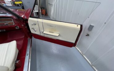 Pontiac-Bonneville-1965-red-white-9