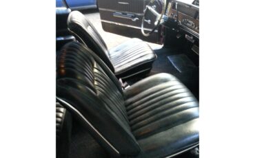 Pontiac-Bonneville-1966-Burgundy-black-2