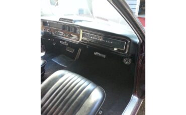 Pontiac-Bonneville-1966-Burgundy-black-4