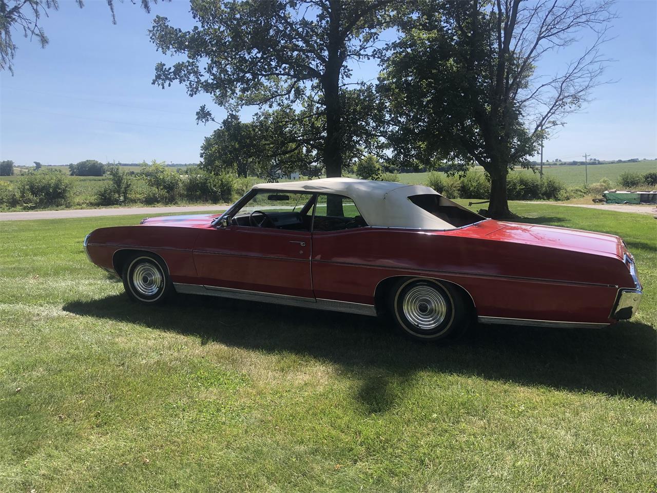 Pontiac-Bonneville-1969-Red-Red-10
