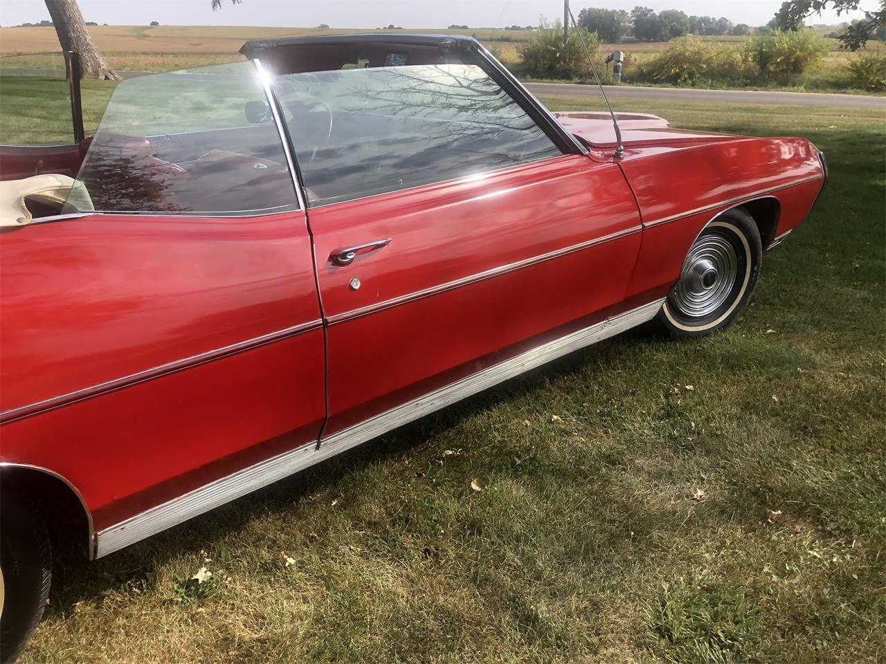 Pontiac-Bonneville-1969-Red-Red-3