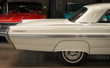 Pontiac-Bonneville-Sport-2-Door-Hardtop-1962-2-Door-Hardtop-1