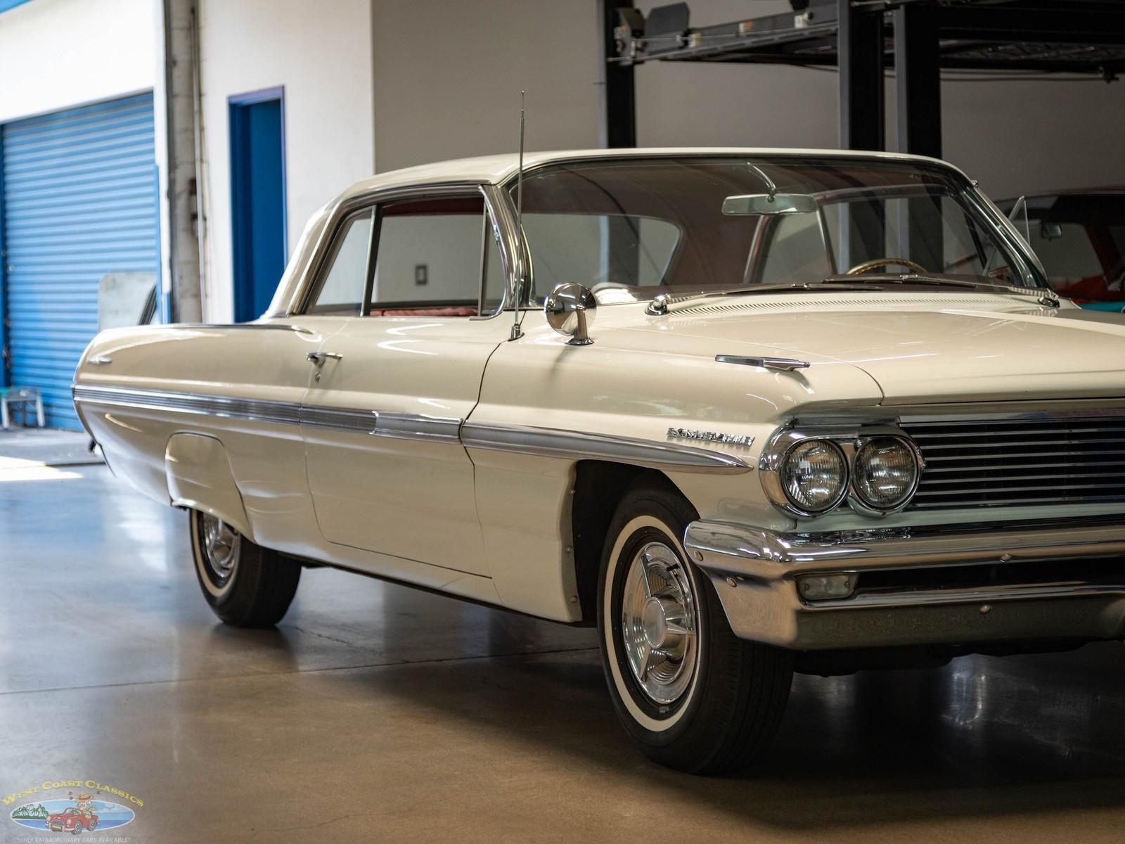 Pontiac-Bonneville-Sport-2-Door-Hardtop-1962-2-Door-Hardtop-11