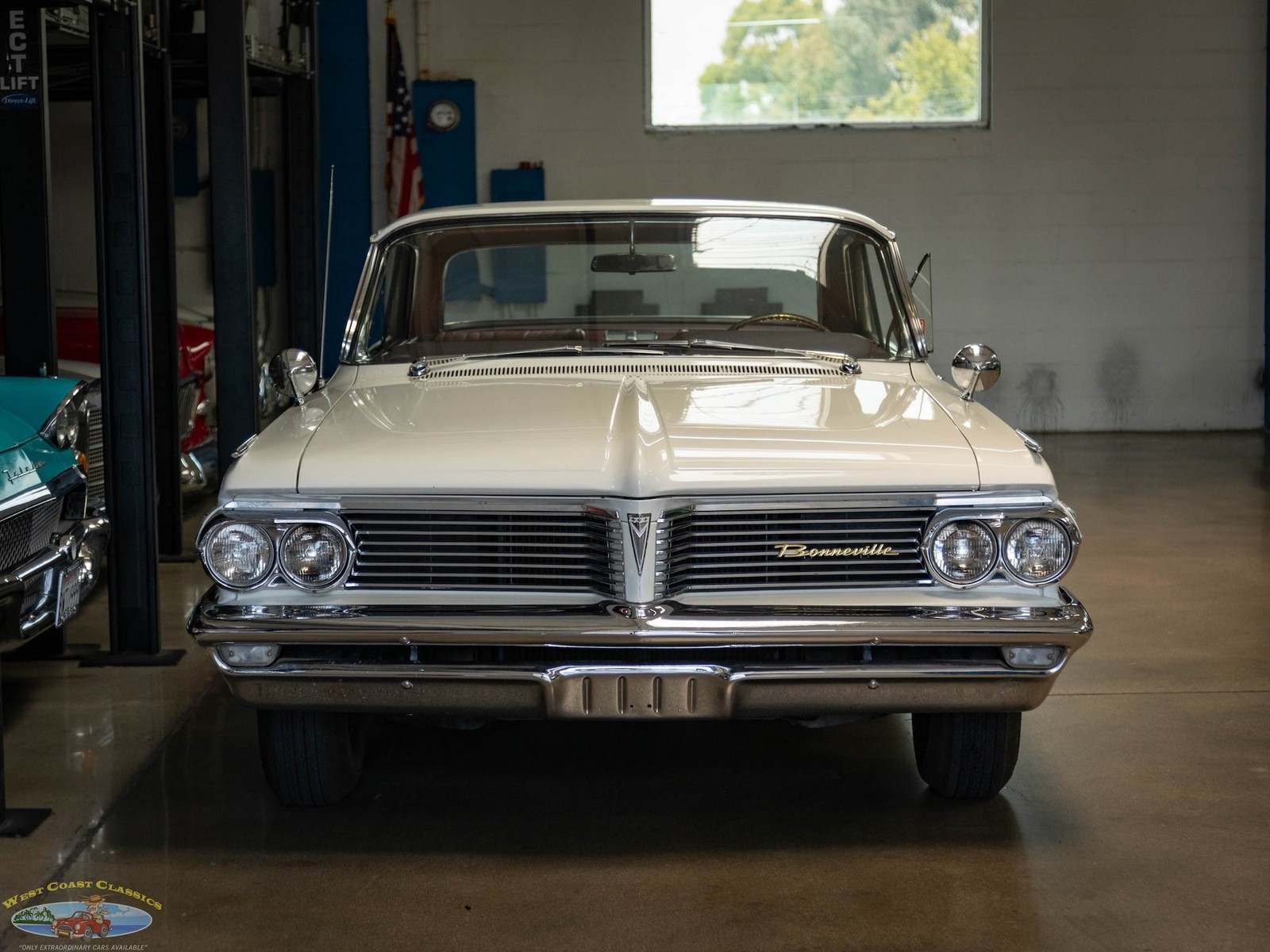 Pontiac-Bonneville-Sport-2-Door-Hardtop-1962-2-Door-Hardtop-13