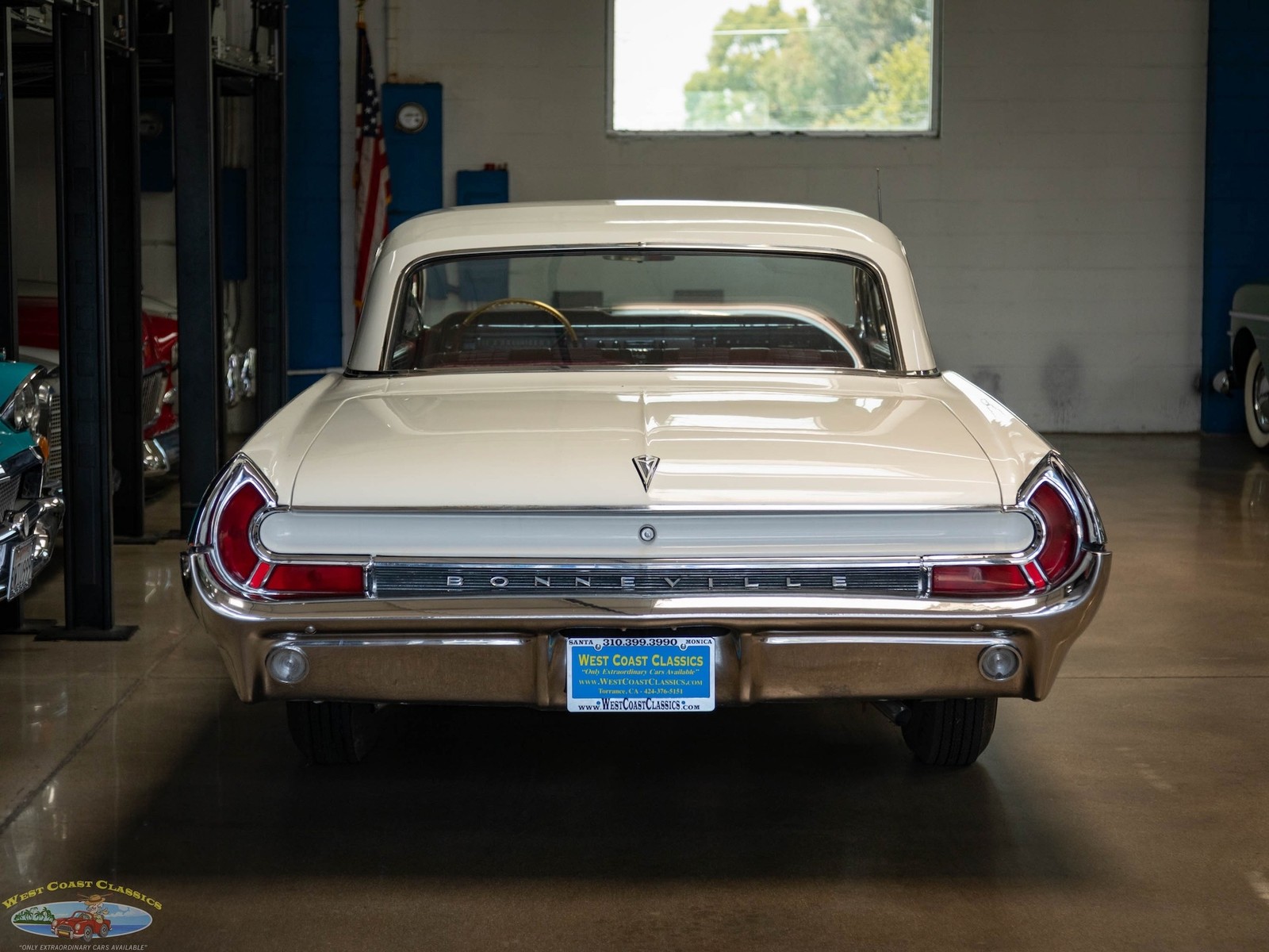 Pontiac-Bonneville-Sport-2-Door-Hardtop-1962-2-Door-Hardtop-17
