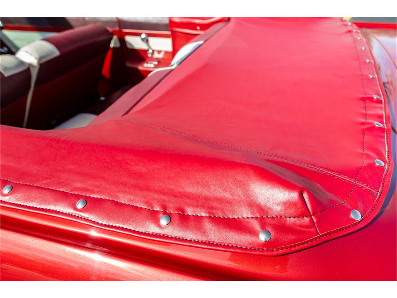 Pontiac-Catalina-1961-Coronado-Red-Red-and-white-11