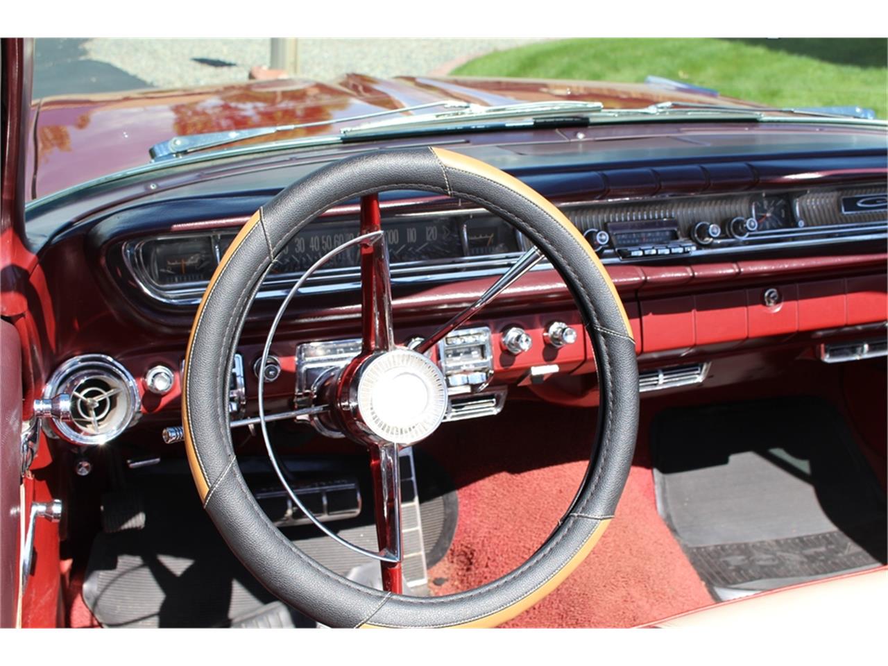 Pontiac-Catalina-1961-Coronado-Red-Red-and-white-16