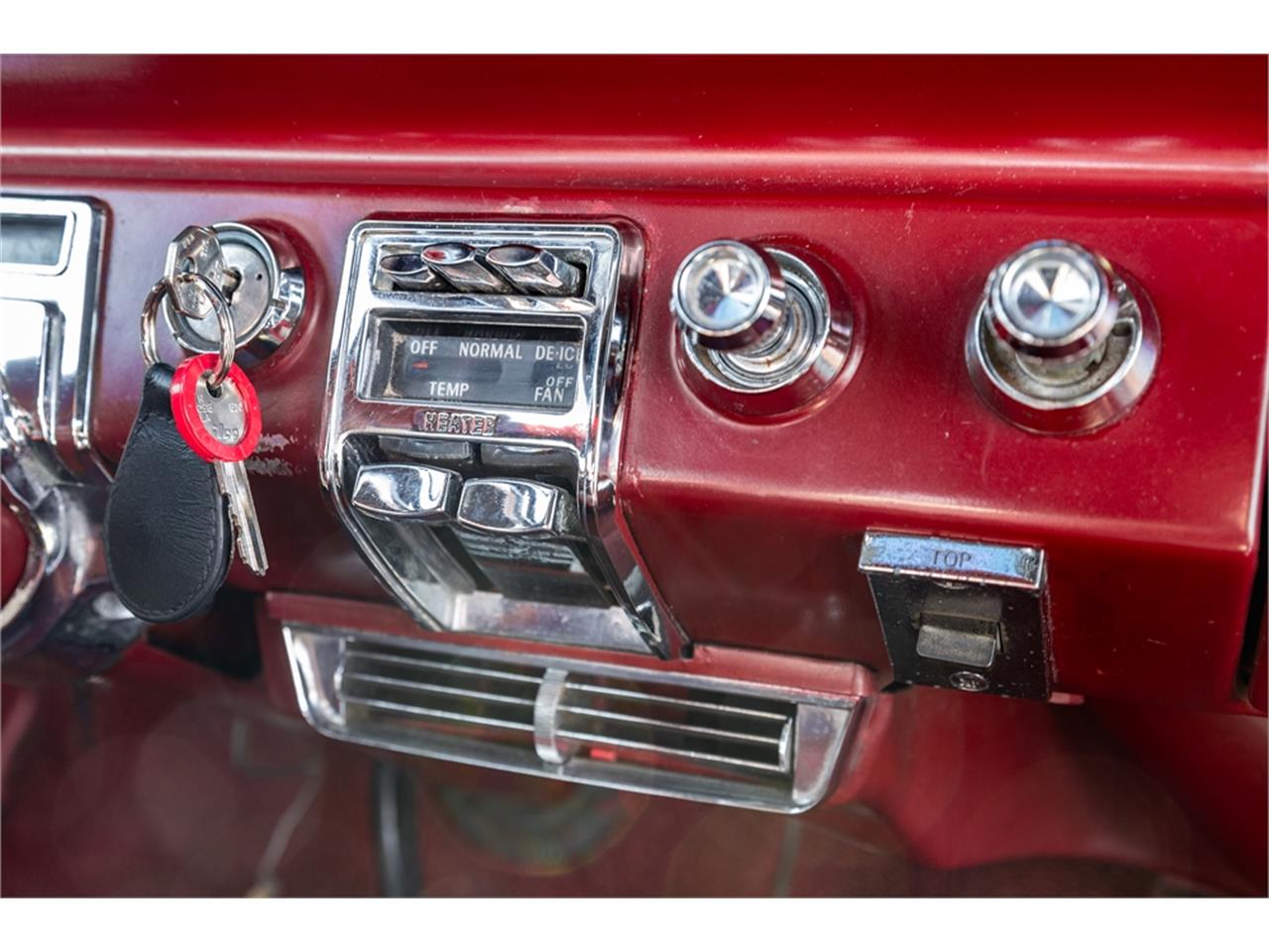 Pontiac-Catalina-1961-Coronado-Red-Red-and-white-17