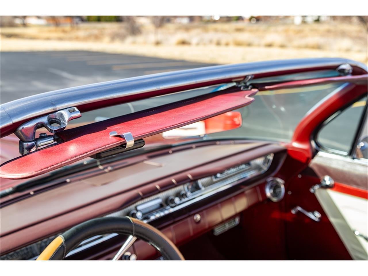 Pontiac-Catalina-1961-Coronado-Red-Red-and-white-18
