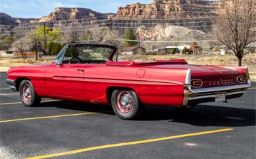 Pontiac-Catalina-1961-Coronado-Red-Red-and-white-29