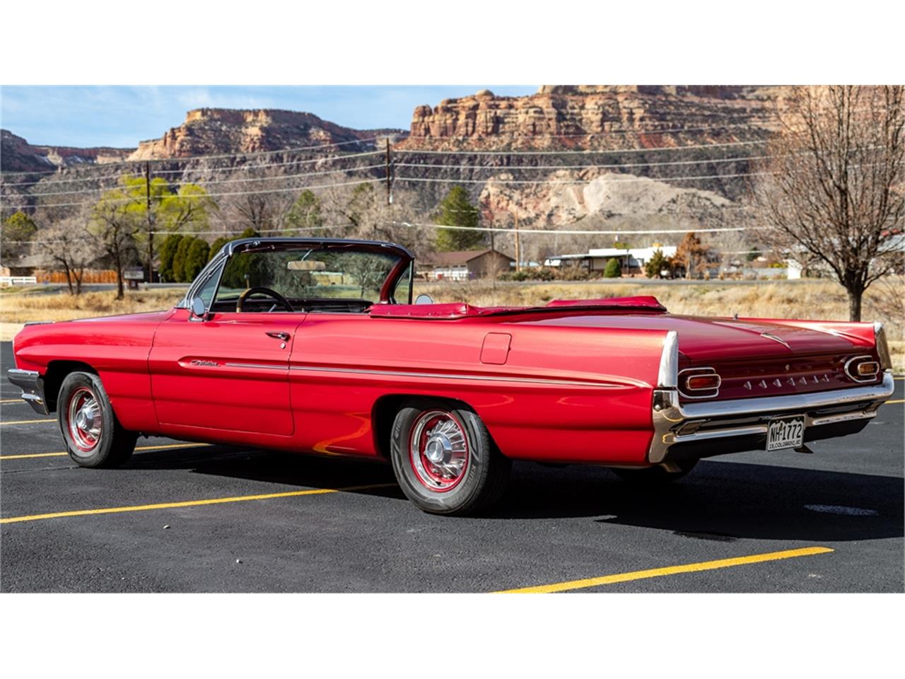 Pontiac-Catalina-1961-Coronado-Red-Red-and-white-30