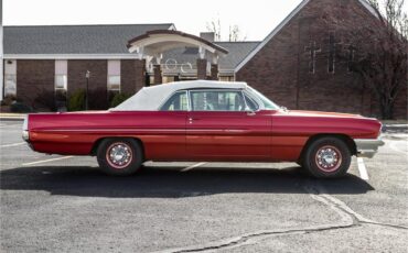 Pontiac-Catalina-1961-Coronado-Red-Red-and-white-34