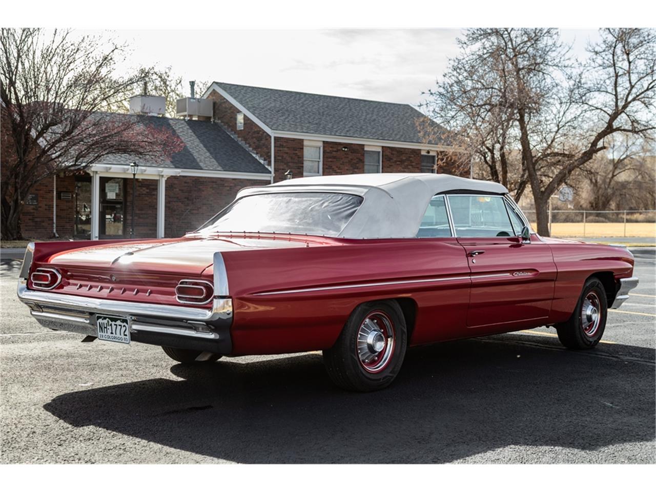 Pontiac-Catalina-1961-Coronado-Red-Red-and-white-35