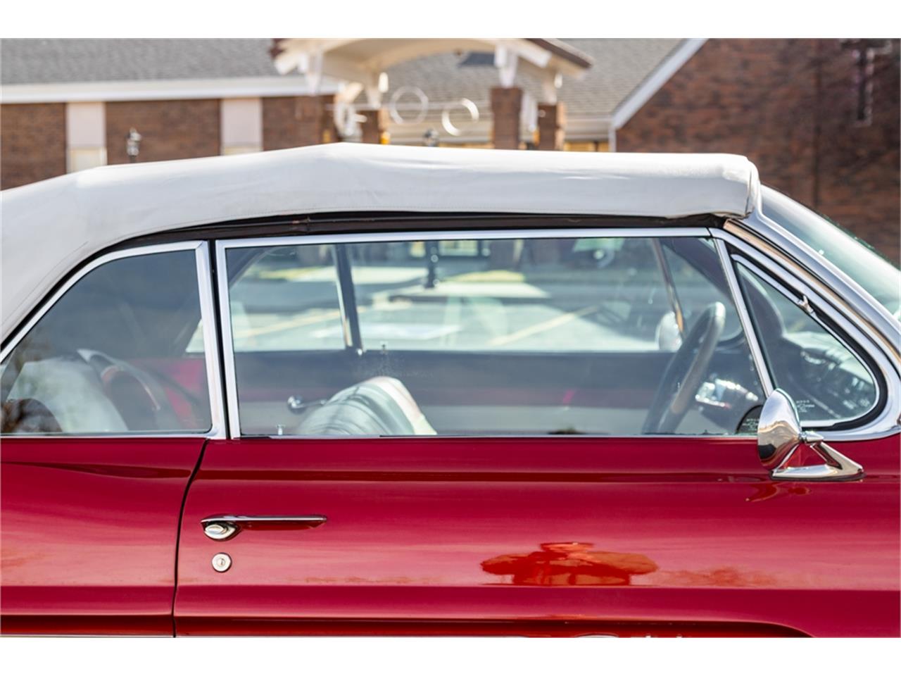 Pontiac-Catalina-1961-Coronado-Red-Red-and-white-44